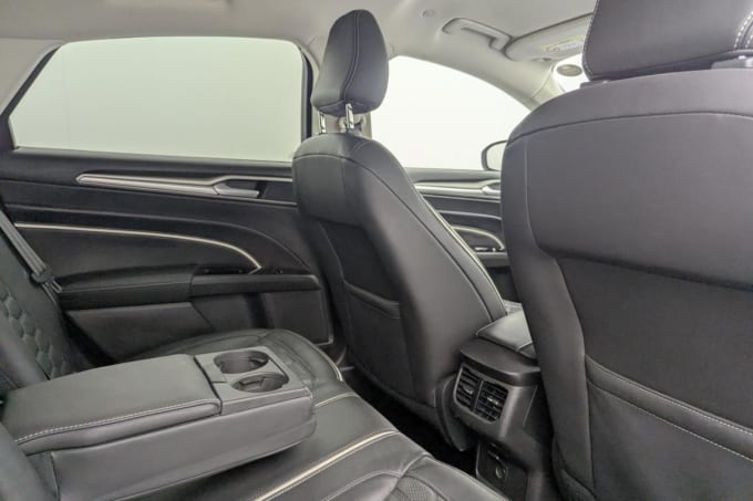 2025 Ford Mondeo