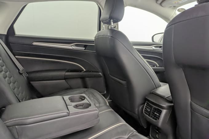 2025 Ford Mondeo
