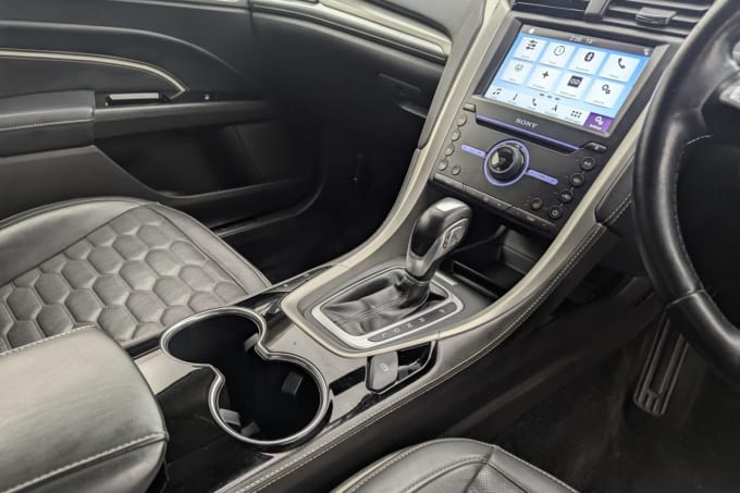 2025 Ford Mondeo
