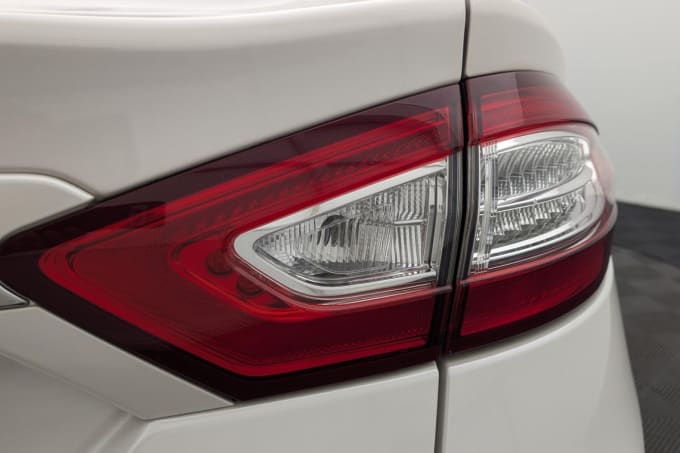 2025 Ford Mondeo