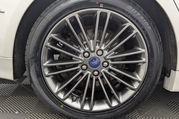 2025 Ford Mondeo