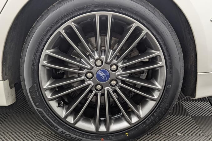 2025 Ford Mondeo