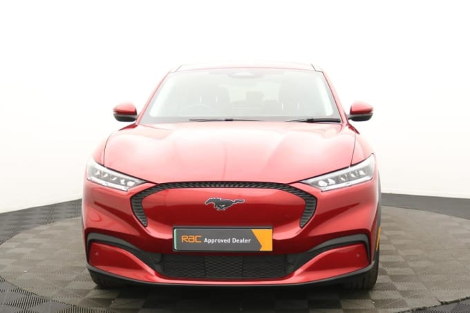 2025 Ford Mustang Mach-e