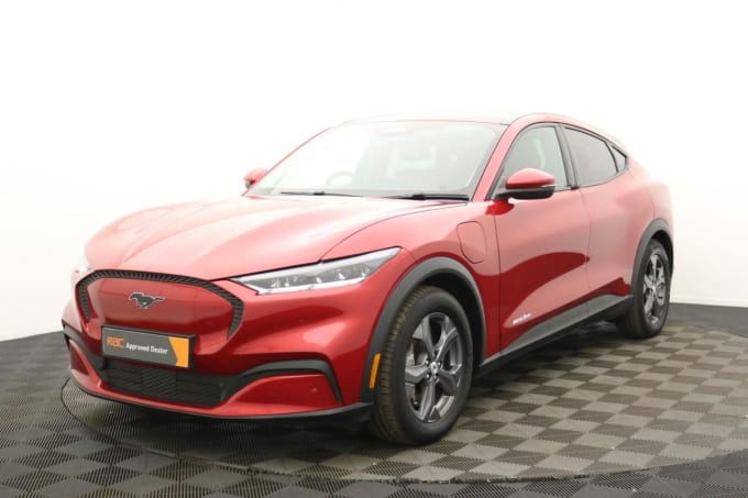 2025 Ford Mustang Mach-e