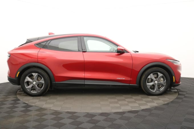 2025 Ford Mustang Mach-e