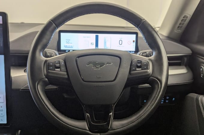 2025 Ford Mustang Mach-e