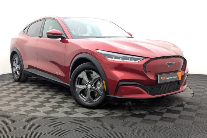 2025 Ford Mustang Mach-e