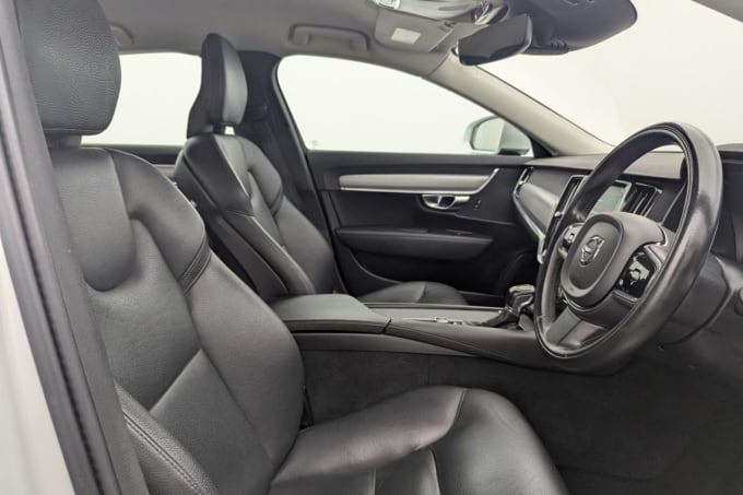 2025 Volvo S90