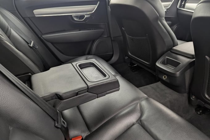 2025 Volvo S90