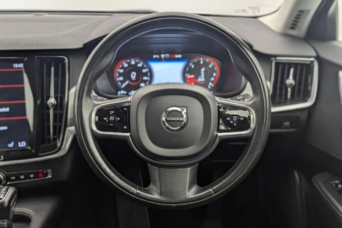 2025 Volvo S90