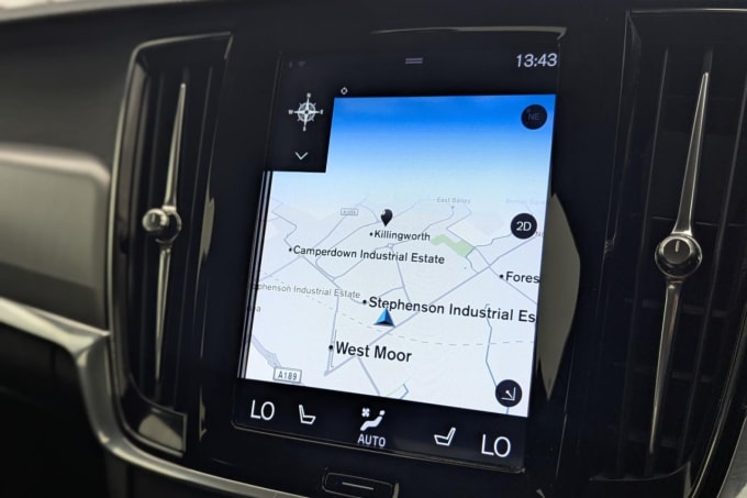 2025 Volvo S90