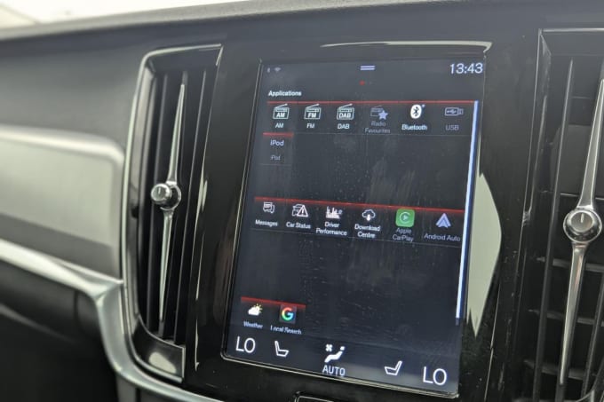 2025 Volvo S90