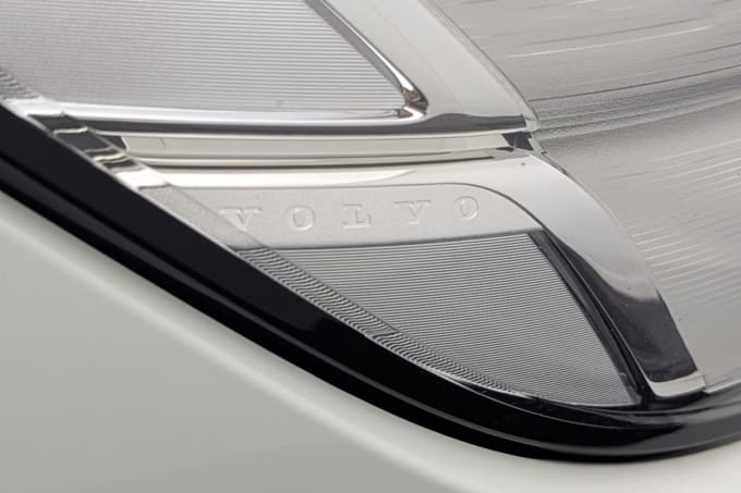 2025 Volvo S90