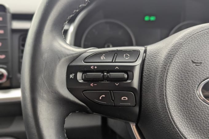 2025 Kia Stonic