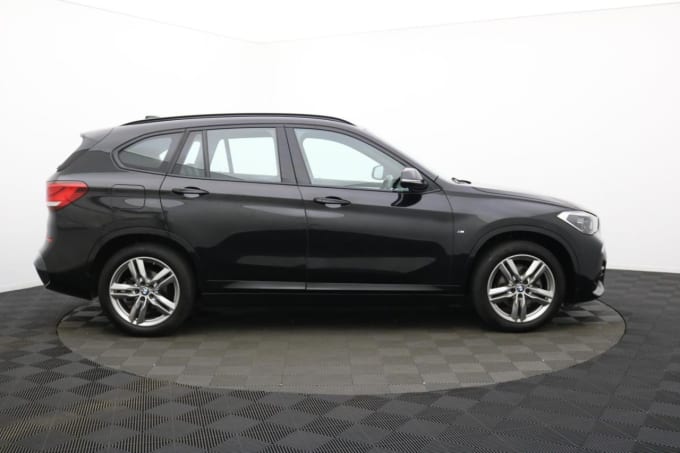 2025 BMW X1