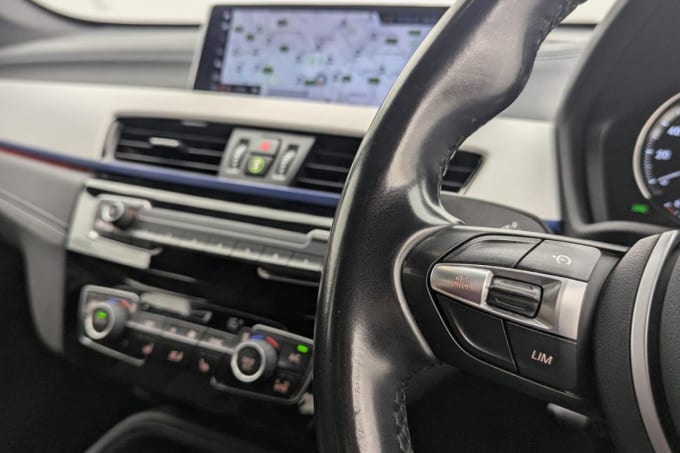 2025 BMW X1