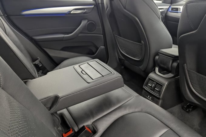 2025 BMW X1