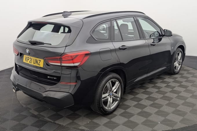 2025 BMW X1