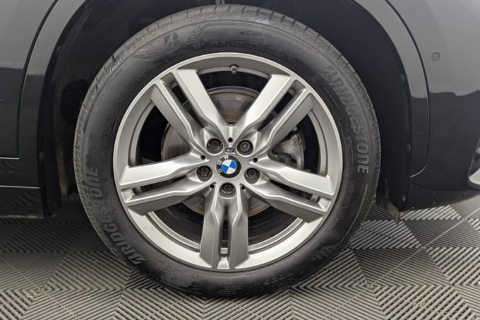 2025 BMW X1