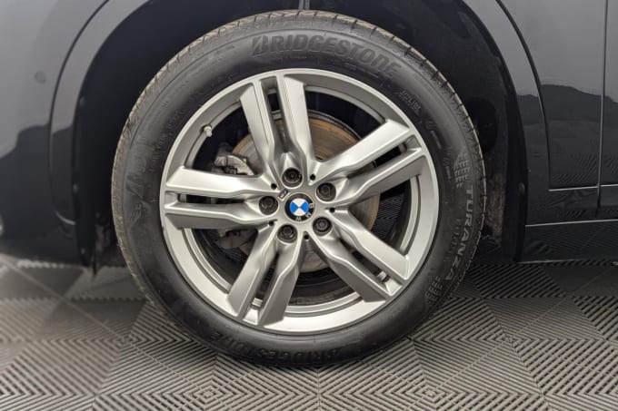 2025 BMW X1