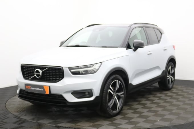 2025 Volvo Xc40
