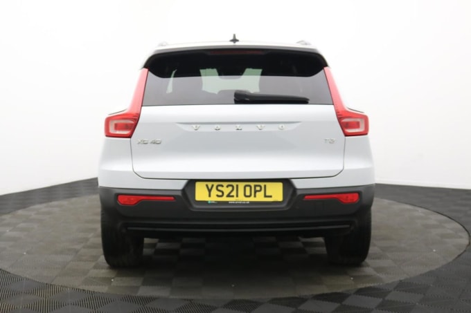 2025 Volvo Xc40