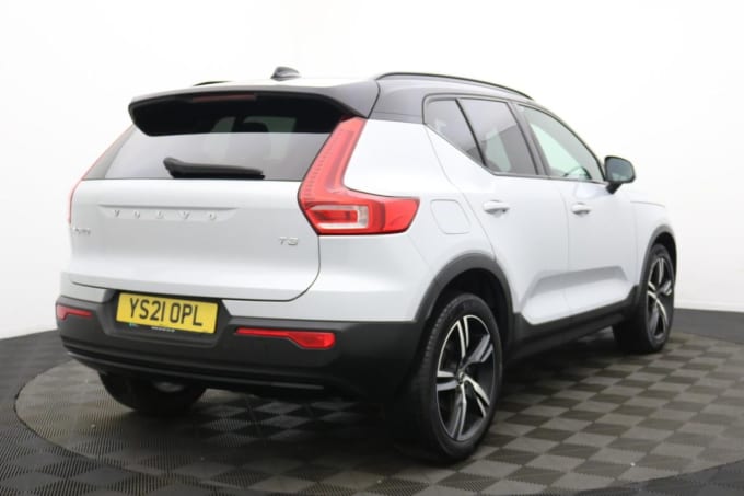 2025 Volvo Xc40