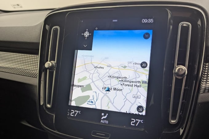 2025 Volvo Xc40