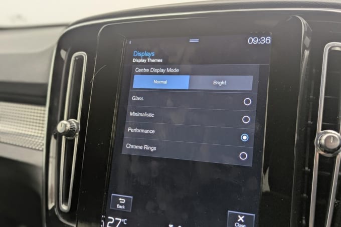 2025 Volvo Xc40