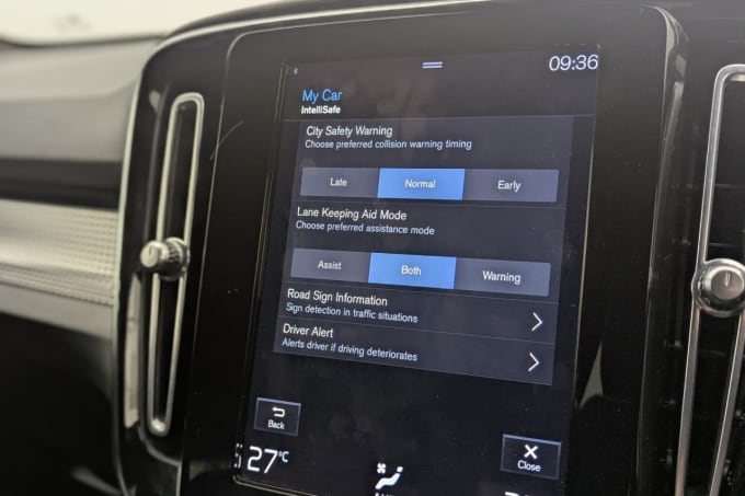 2025 Volvo Xc40