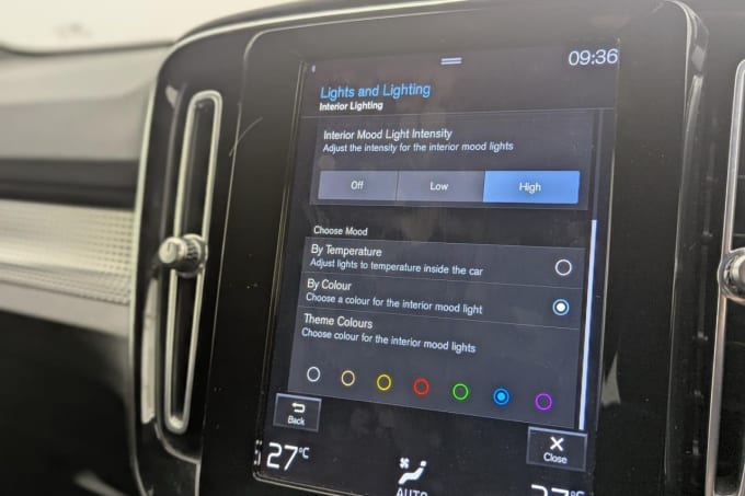 2025 Volvo Xc40