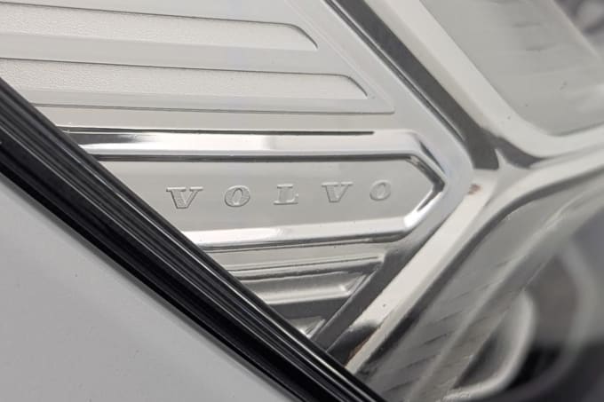 2025 Volvo Xc40
