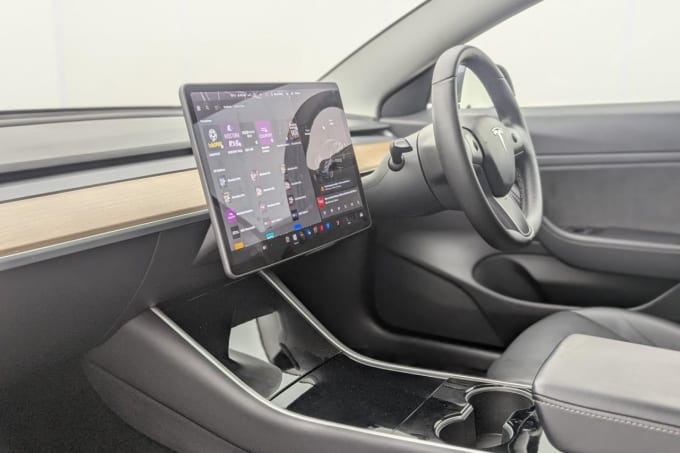 2025 Tesla Model 3