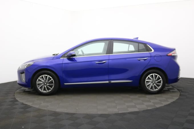 2025 Hyundai Ioniq