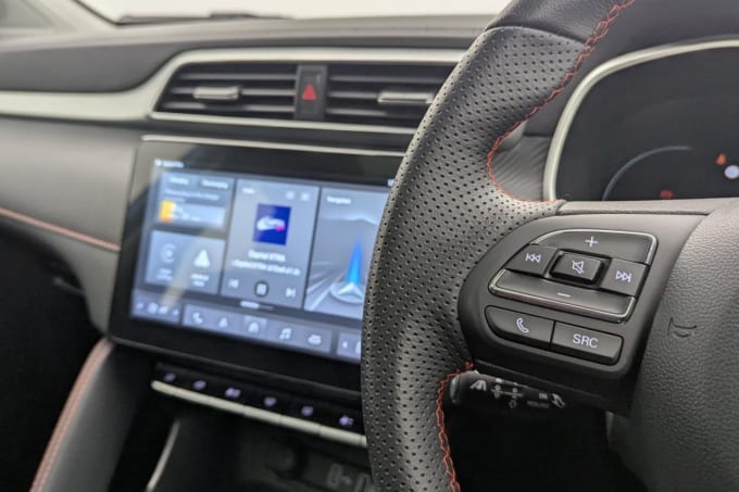 2025 Mg Mg Zs