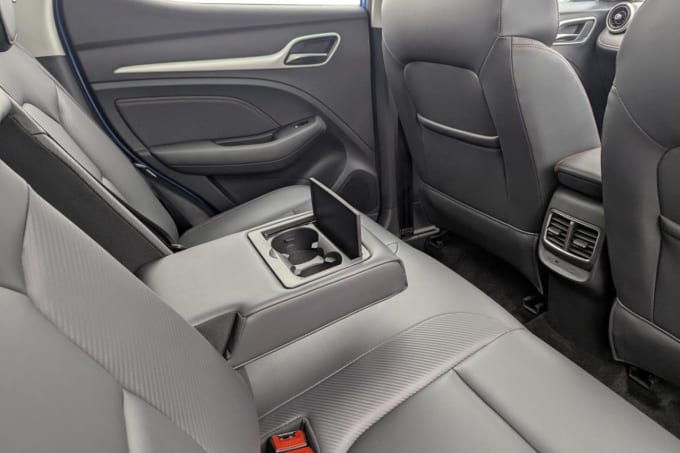 2025 Mg Mg Zs