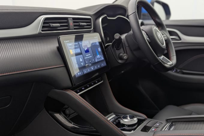 2025 Mg Mg Zs