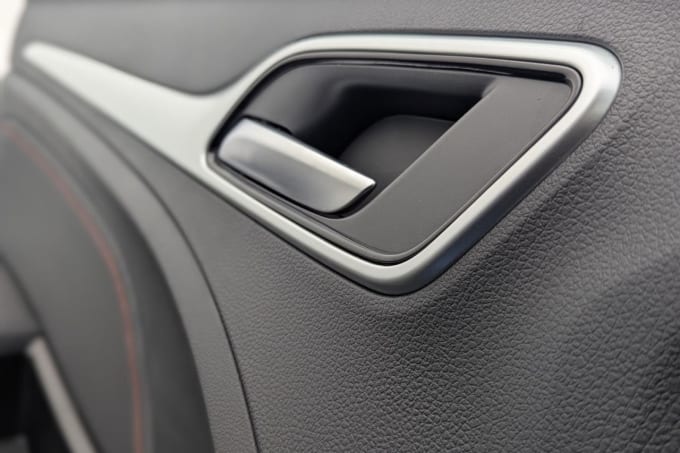 2025 Mg Mg Zs