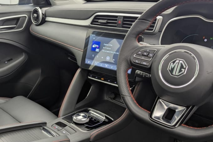 2025 Mg Mg Zs