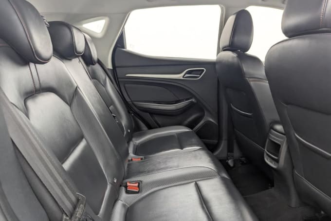 2025 Mg Mg Zs