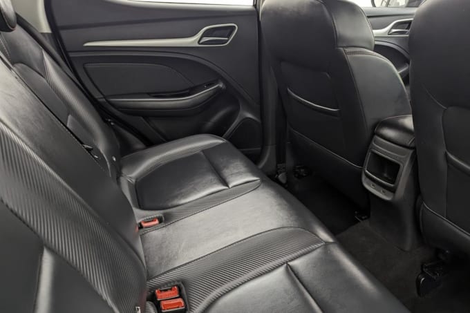 2025 Mg Mg Zs