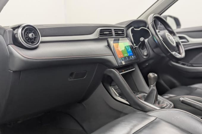 2025 Mg Mg Zs