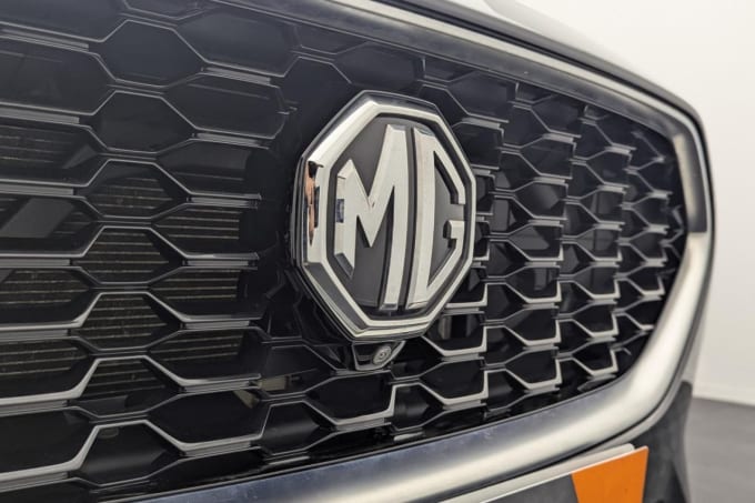 2025 Mg Mg Zs