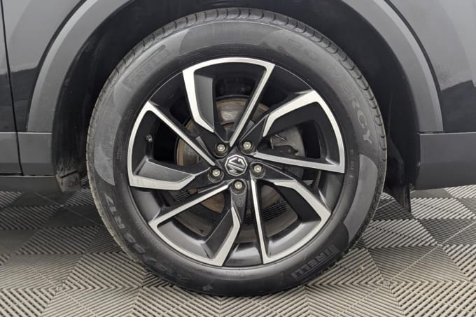 2025 Mg Mg Zs