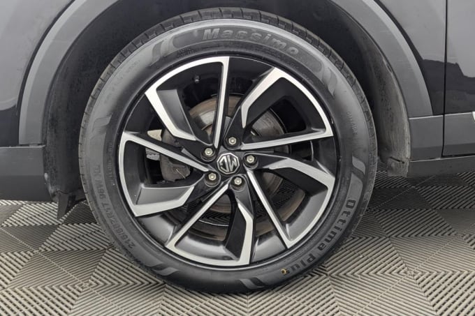 2025 Mg Mg Zs