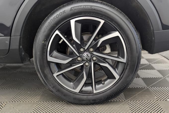 2025 Mg Mg Zs