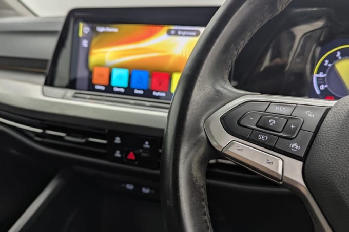 2025 Volkswagen Golf