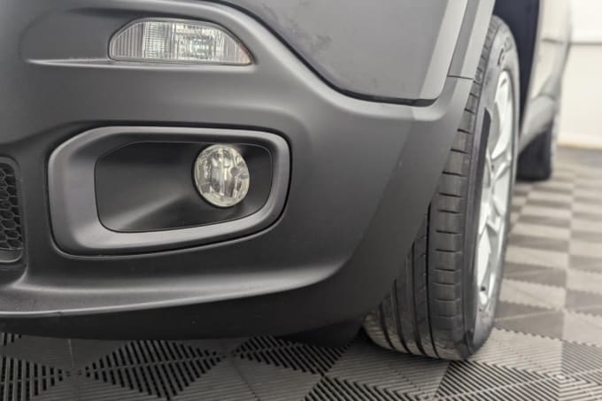 2025 Jeep Renegade