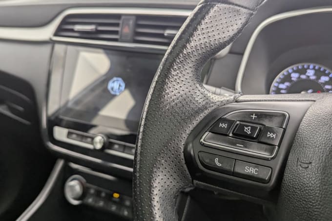 2025 Mg Mg Zs