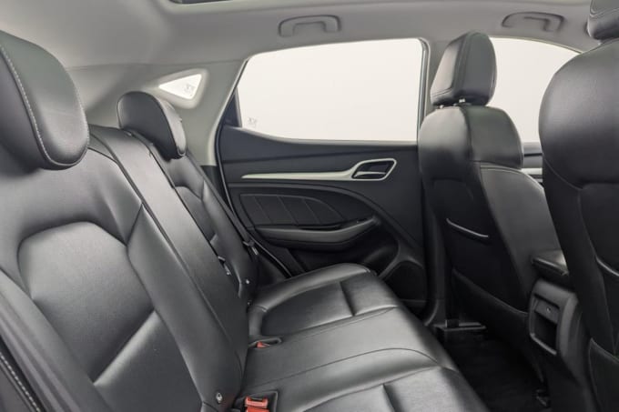 2025 Mg Mg Zs